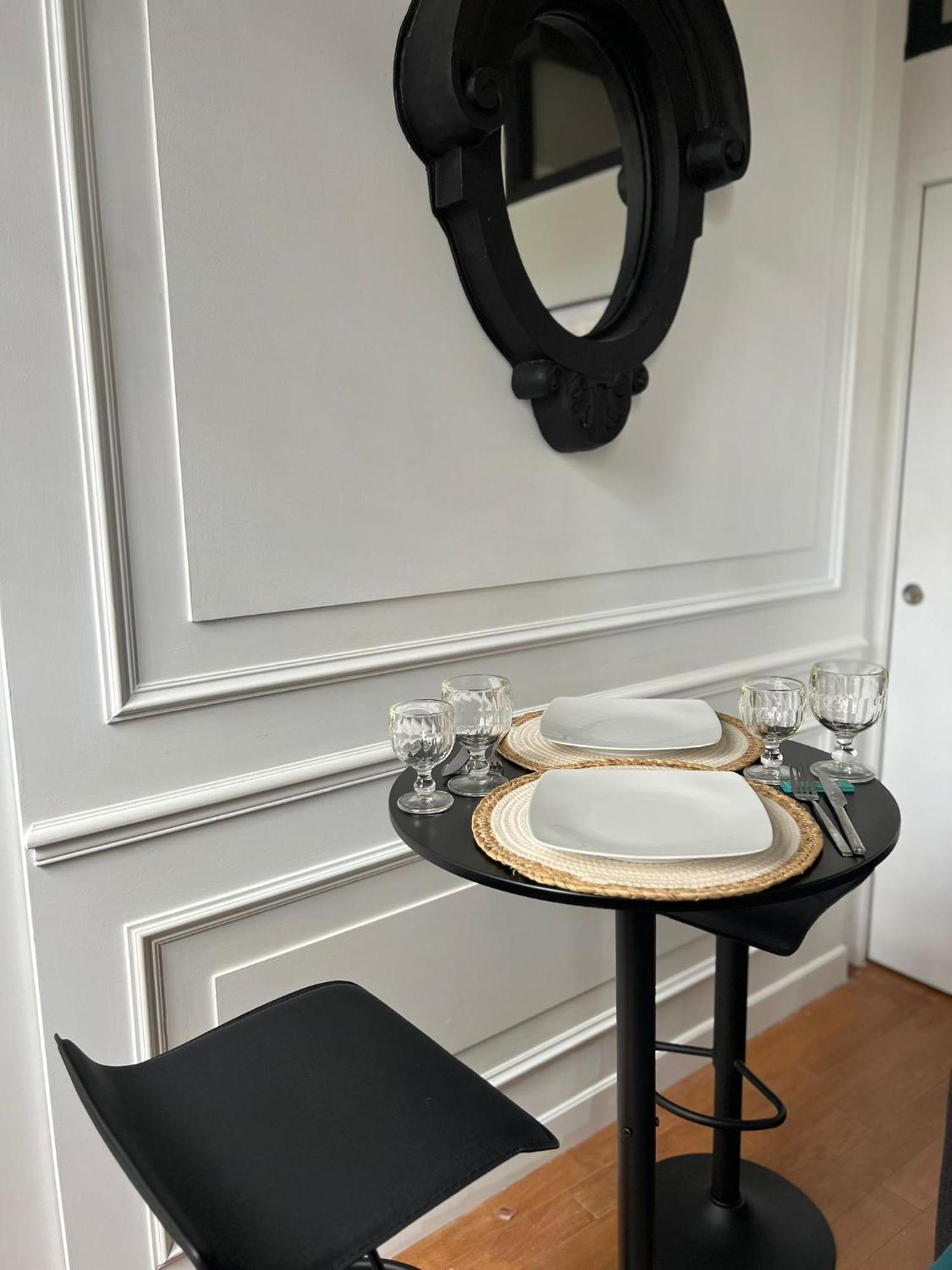 Un Studio Cosy Au Coeur De Paris 17 Batignolles , Monceau Esterno foto