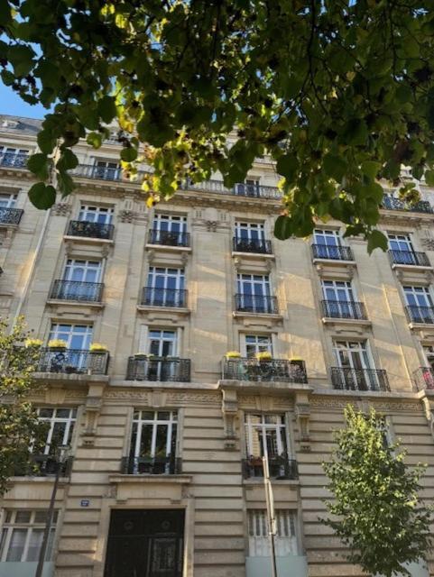 Un Studio Cosy Au Coeur De Paris 17 Batignolles , Monceau Esterno foto